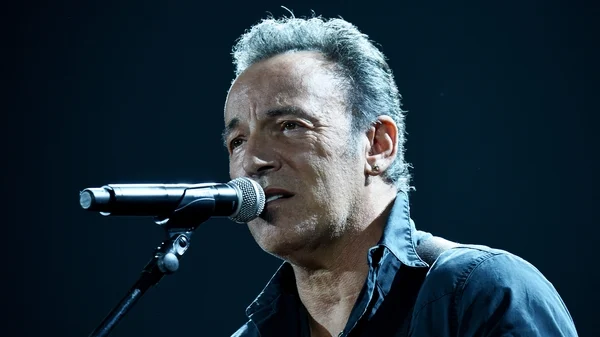 Bruce Springsteen opens concert with a song he described as a "fighting prayer" for the US, following the election