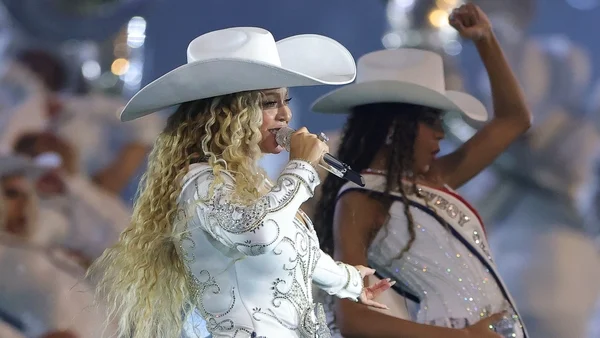 Beyoncé returns to NFL half-time stage on Christmas Day with star-studded ode to Texas