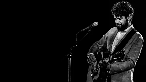 Behind the music - Declan O'Rourke