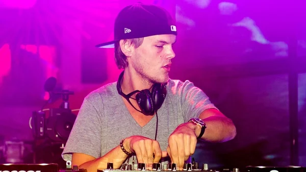 Song performed by DJ Avicii at his last concert released posthumously