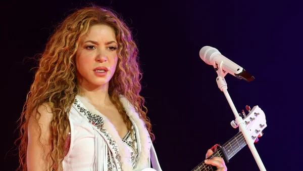 Shakira cancels Lima concert after being hospitalised