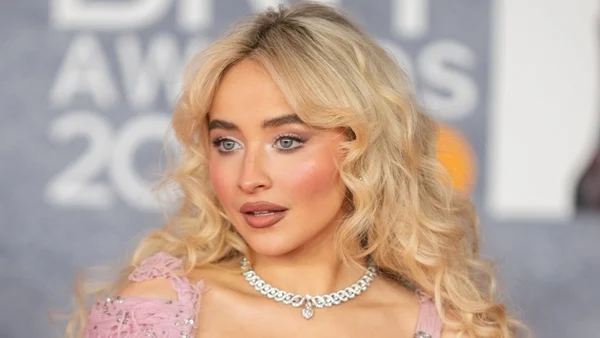 Sabrina Carpenter says 'Irish boys are hard work' at Dublin gig